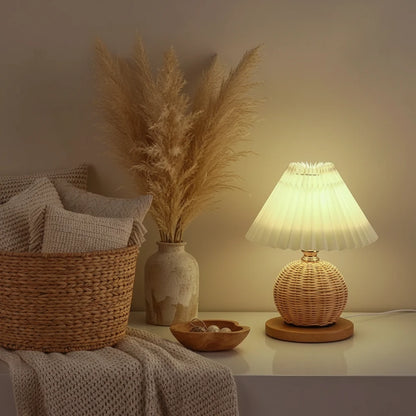 Lampe LED Tissu Plissé Rotin – Style Rétro USB